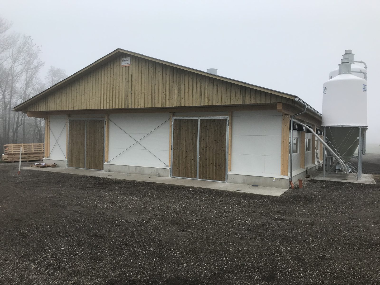 Putenstall – Frontansicht